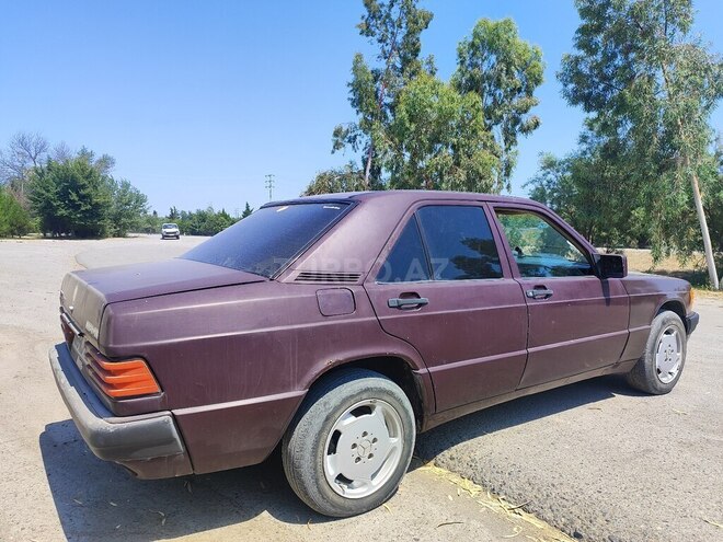Mercedes 190 1989, 489,500 km - 2.0 l - Saatlı