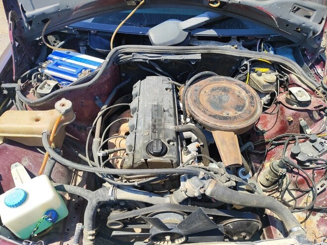 Mercedes 190 1989, 489,500 km - 2.0 l - Saatlı
