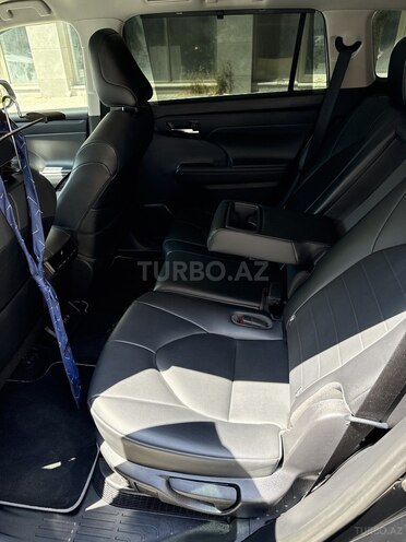 Toyota Highlander 2021, 99,000 km - 2.5 l - Bakı