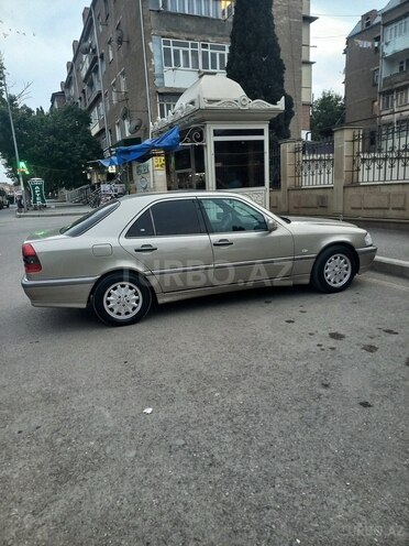 Mercedes C 200 1999, 196,353 km - 2.0 л - Gəncə