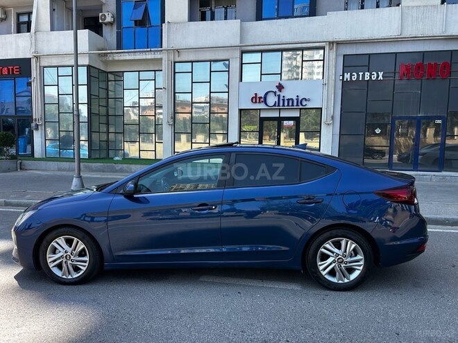 Hyundai Elantra 2019, 137,000 km - 2.0 l - Bakı