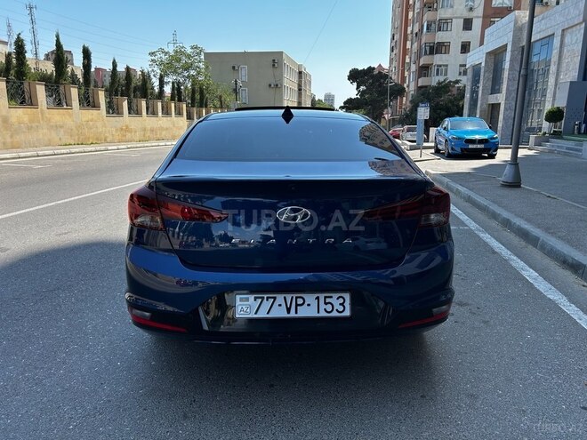 Hyundai Elantra 2019, 137,000 km - 2.0 l - Bakı