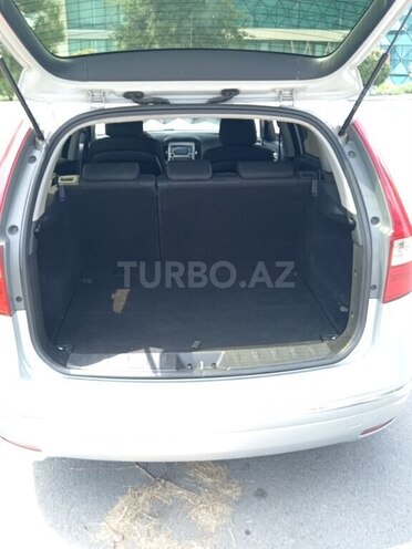 Hyundai i30 2009, 283,633 km - 1.4 л - Qəbələ