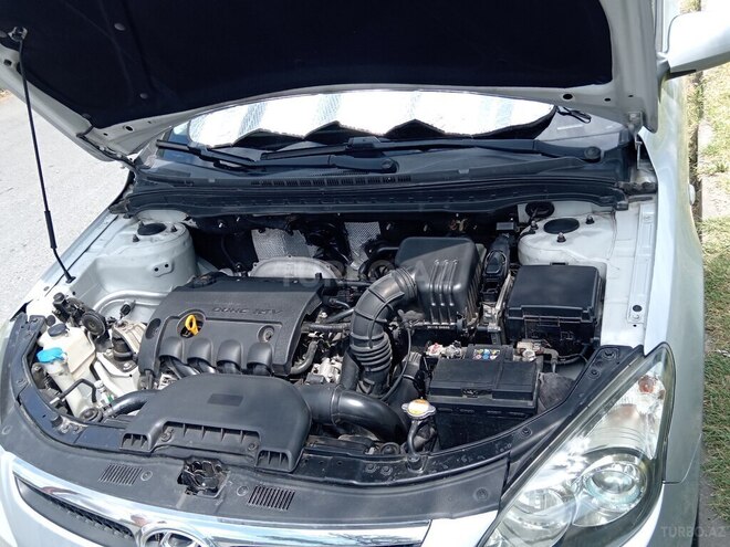 Hyundai i30 2009, 283,633 km - 1.4 л - Qəbələ