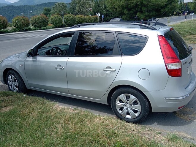 Hyundai i30 2009, 283,633 km - 1.4 л - Qəbələ