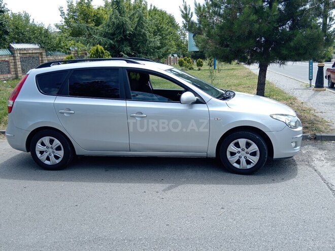 Hyundai i30 2009, 283,633 km - 1.4 л - Qəbələ