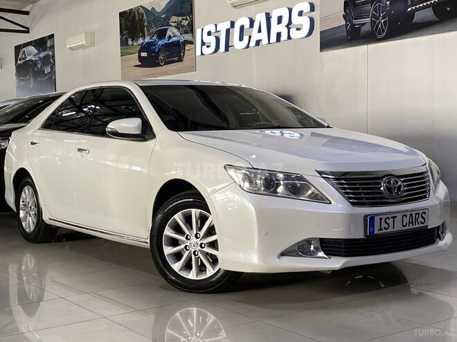 Toyota Camry-5