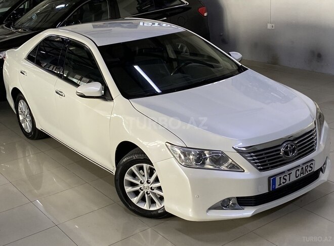 Toyota Camry-6