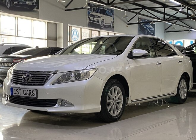 Toyota Camry-3