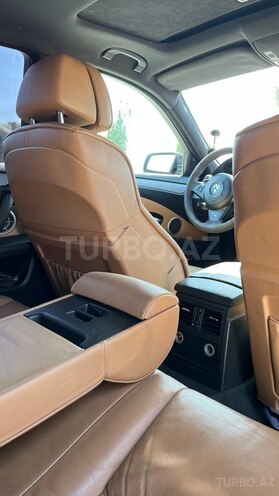 BMW 530-8