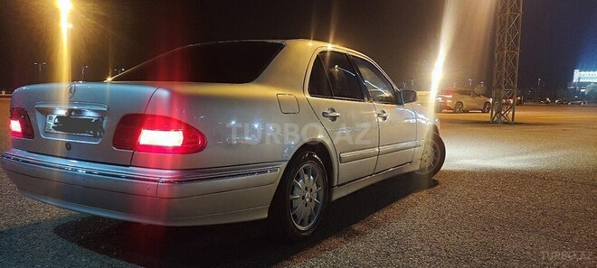 Mercedes E 270 2000, 400,000 km - 2.7 l - Bakı