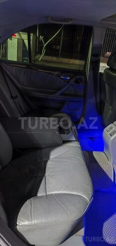 Mercedes E 270 2000, 400,000 km - 2.7 l - Bakı