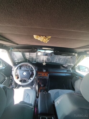 Mercedes E 220 1994, 432,200 km - 2.2 л - Sumqayıt
