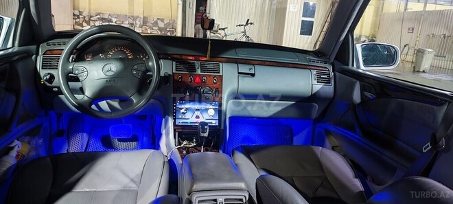 Mercedes E 270 2000, 400,000 km - 2.7 l - Bakı