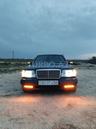Mercedes E 220 1994, 432,200 km - 2.2 л - Sumqayıt