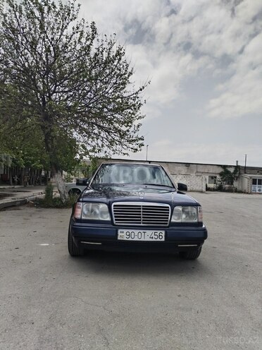 Mercedes E 220 1994, 432,200 km - 2.2 л - Sumqayıt