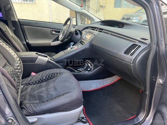 Toyota Prius 2013, 224,000 km - 1.8 l - Bakı