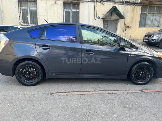 Toyota Prius 2013, 224,000 km - 1.8 l - Bakı