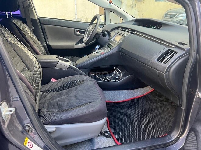Toyota Prius 2013, 224,000 km - 1.8 l - Bakı