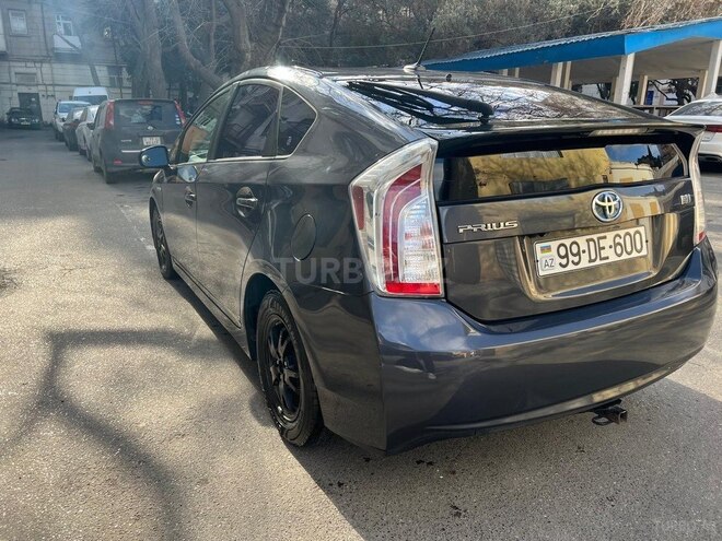 Toyota Prius 2013, 224,000 km - 1.8 l - Bakı