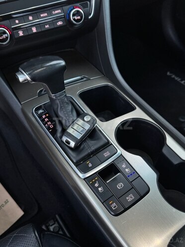 Kia Optima-13