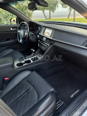 Kia Optima-16