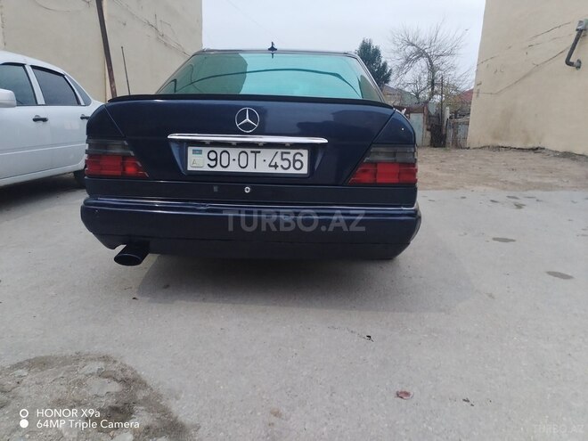 Mercedes E 220 1994, 432,200 km - 2.2 л - Sumqayıt
