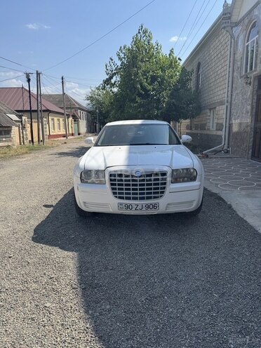 Chrysler 300C-1