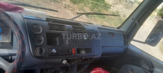 Mercedes Atego 817 2000, 300,000 km - 4.3 л - Bakı