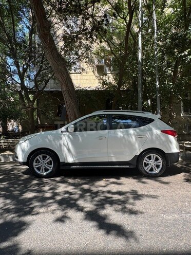 Hyundai ix35 2012, 108,000 km - 2.0 л - Bakı