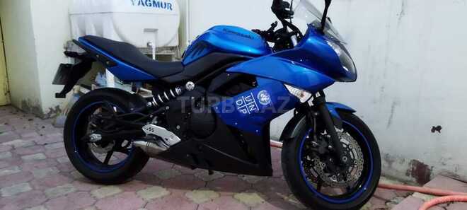 Kawasaki  2013, 6,000 km - 0.4 l - Bakı