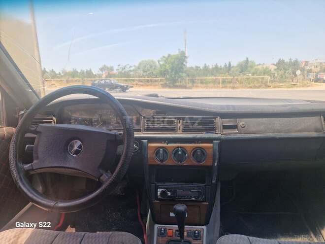 Mercedes 190 1990, 254,136 km - 2.0 l - Sumqayıt