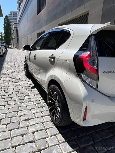 Toyota Aqua 2020, 72,000 km - 1.5 л - Bakı