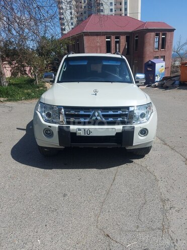 Mitsubishi Pajero 2010, 190,000 km - 3.5 л - Bakı