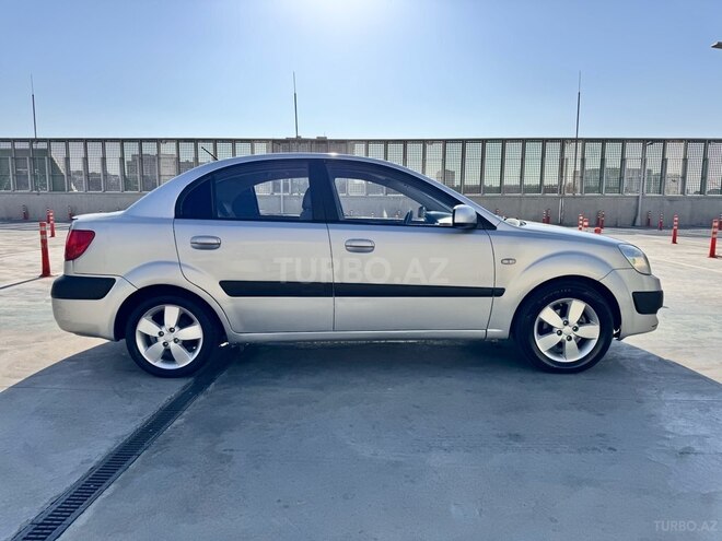 Kia Pride-3
