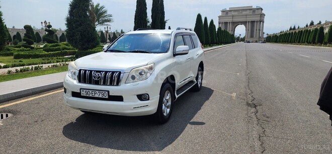 Toyota Land Cruiser Prado 2012, 175,000 km - 2.7 л - Bakı