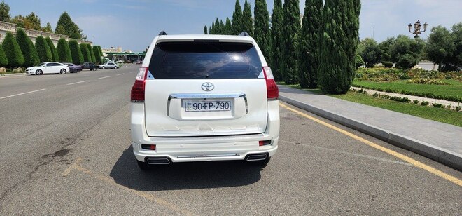 Toyota Land Cruiser Prado 2012, 175,000 km - 2.7 л - Bakı