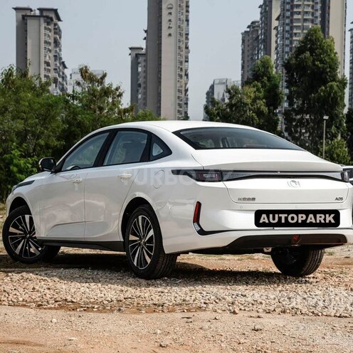 Changan Qiyuan A05 2025, 0 km - 1.5 л - Bakı