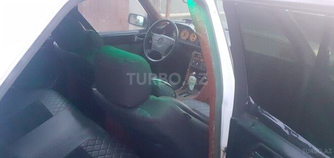Mercedes E 200 1986, 150,000 km - 2.0 l - Bakı