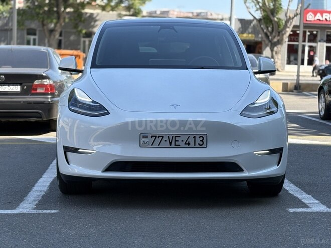 Tesla Model Y-5