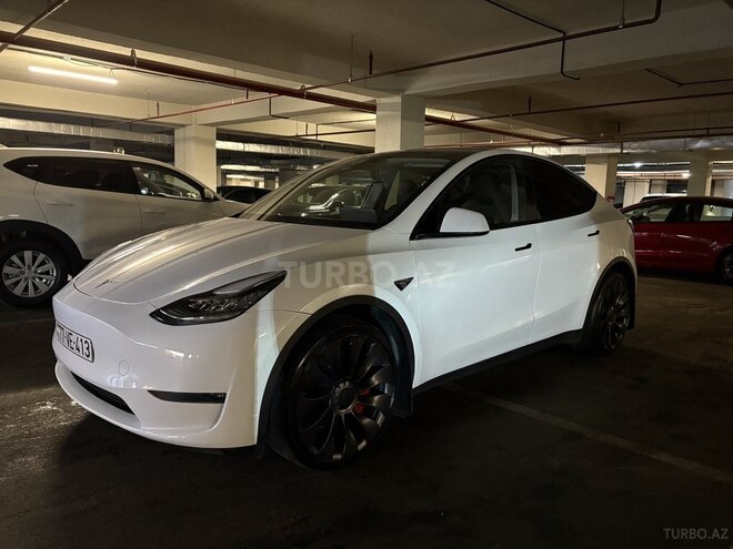 Tesla Model Y-6