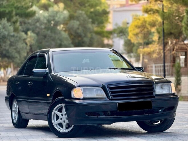 Mercedes C 200 1995, 372,000 km - 2.0 л - Bakı