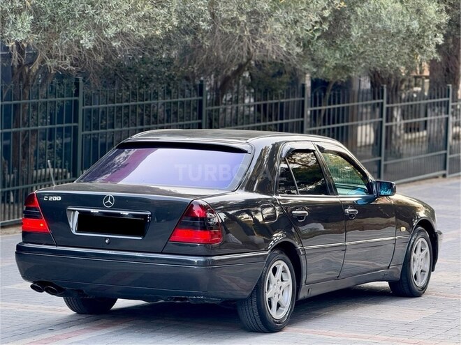 Mercedes C 200 1995, 372,000 km - 2.0 л - Bakı