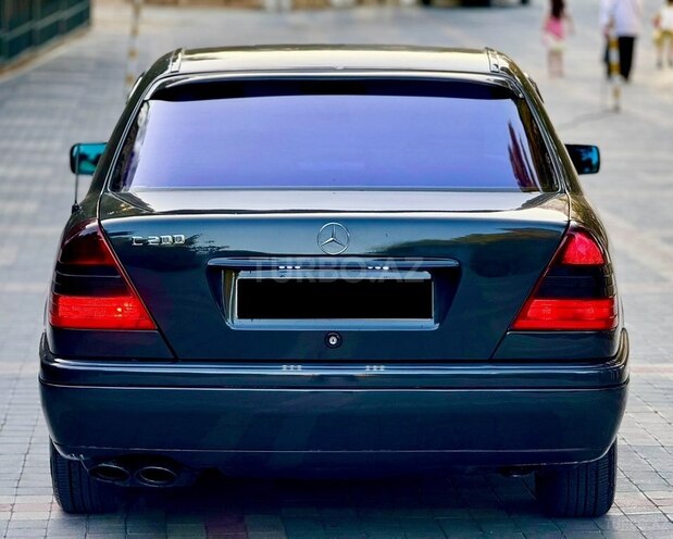 Mercedes C 200 1995, 372,000 km - 2.0 л - Bakı