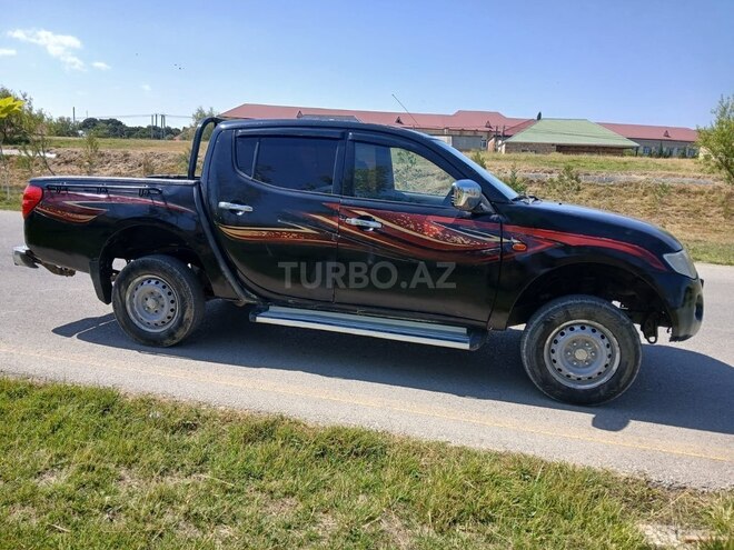 Mitsubishi L200 2008, 357,000 km - 2.5 l - Bakı