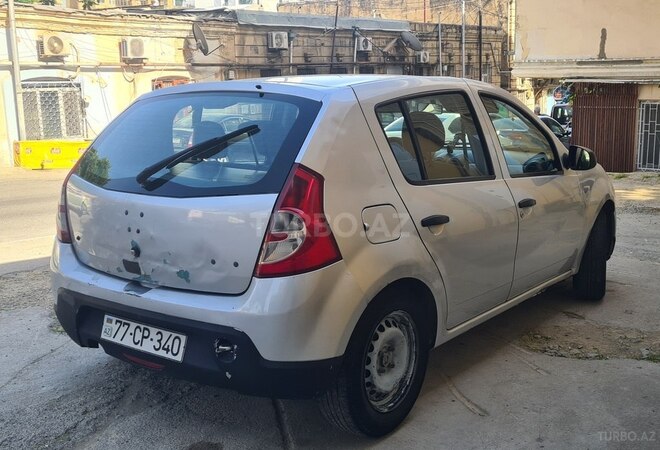 Dacia Sandero 2008, 395,800 km - 1.4 l - Bakı