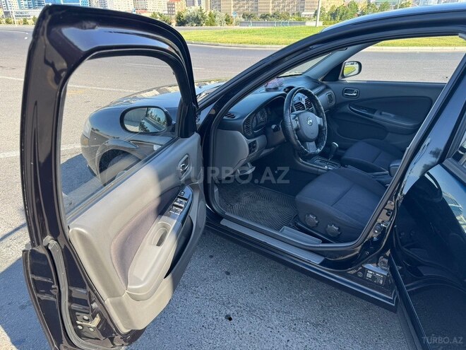 Nissan Sunny 2011, 92,299 km - 1.6 л - Bakı