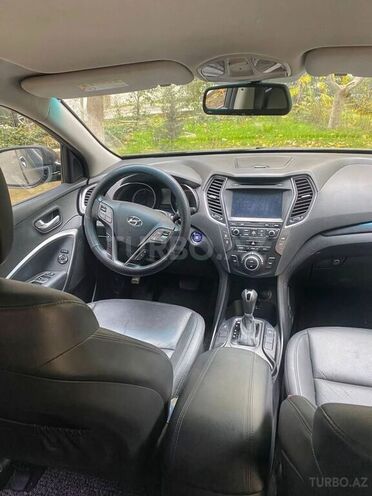 Hyundai Santa Fe-3