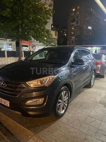 Hyundai Santa Fe-5