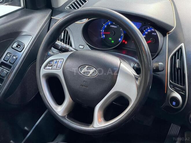 Hyundai ix35-16